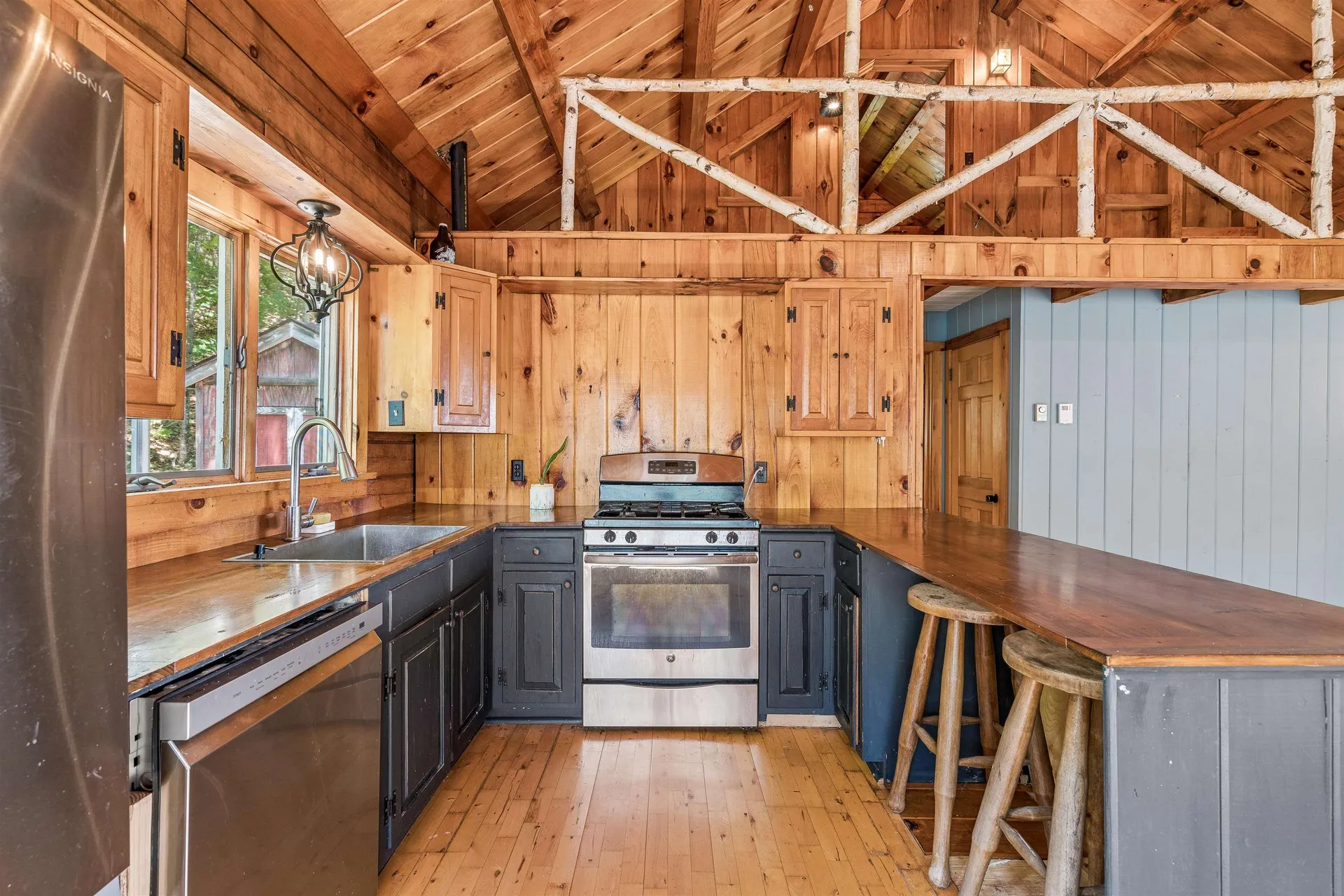 2772 South Vershire Road Vershire VT 05079