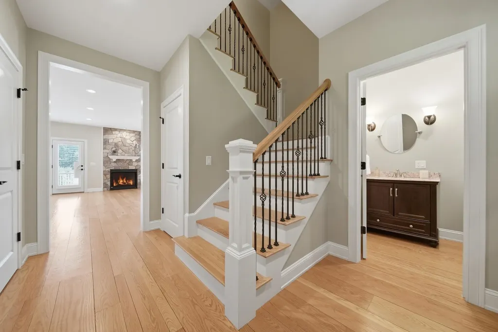 4 South Grater Road Merrimack NH 03054