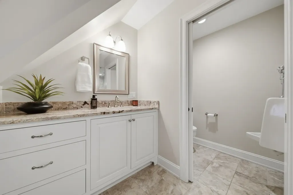 4 South Grater Road Merrimack NH 03054