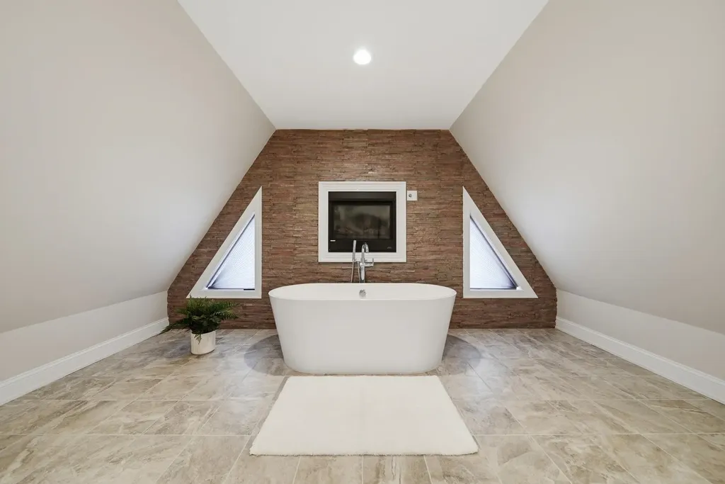 4 South Grater Road Merrimack NH 03054