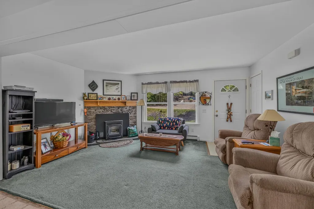 159 James Street Bethlehem NH 03574