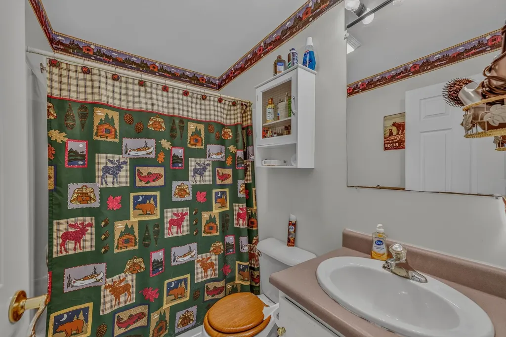 159 James Street Bethlehem NH 03574