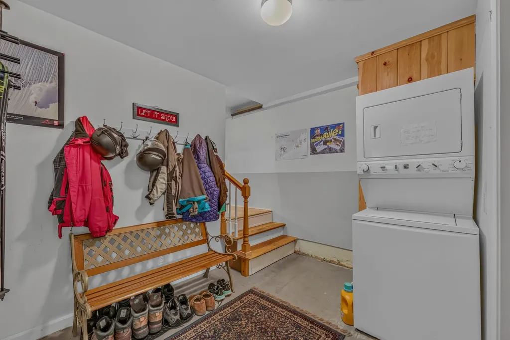 159 James Street Bethlehem NH 03574