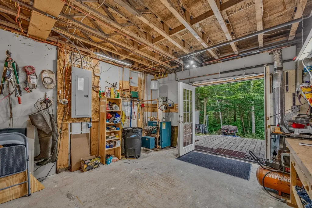 159 James Street Bethlehem NH 03574