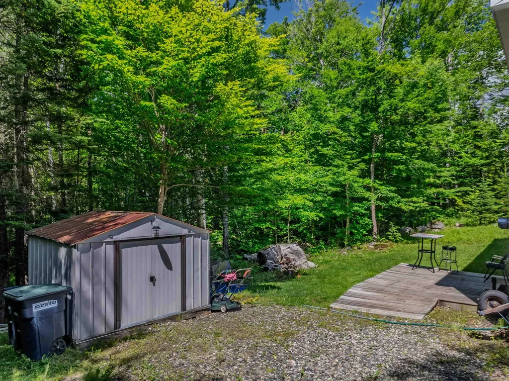159 James Street Bethlehem NH 03574