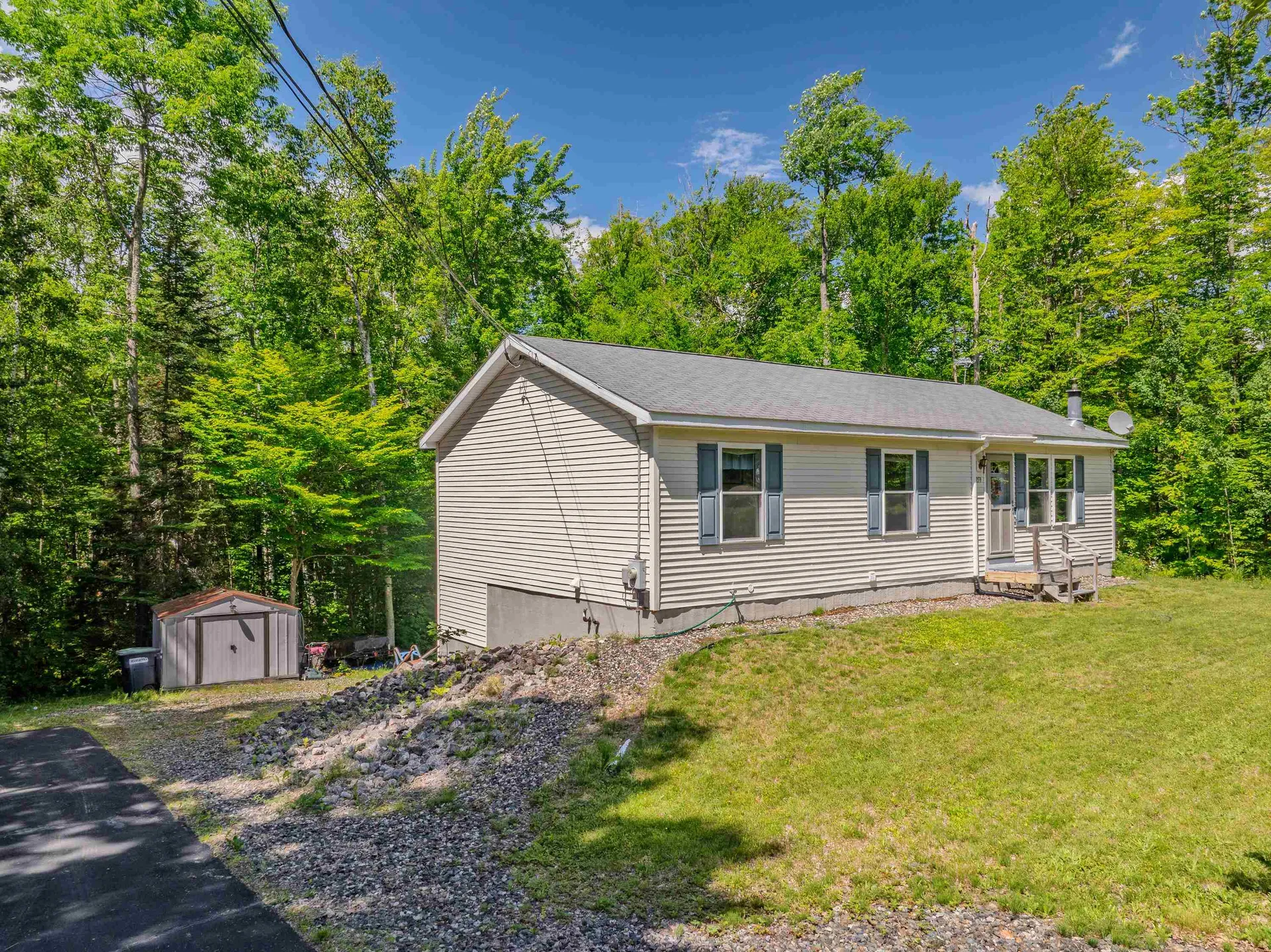 159 James Street Bethlehem NH 03574