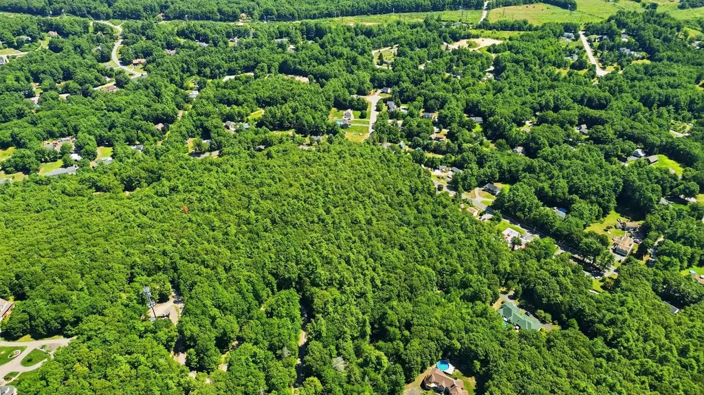 00 Mammoth Road Pelham NH 03076