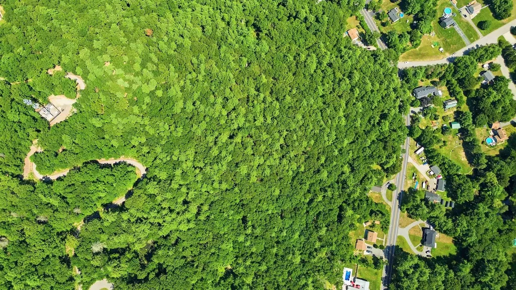 00 Mammoth Road Pelham NH 03076