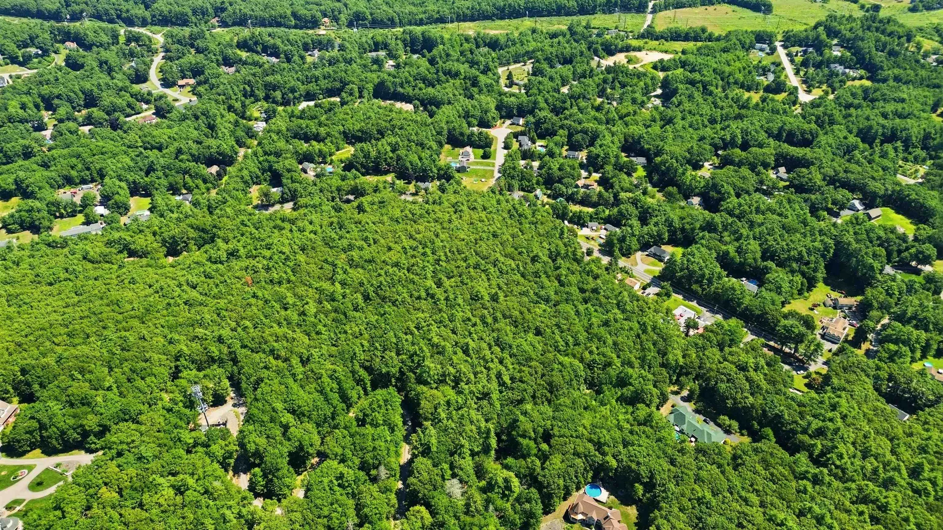 00 Mammoth Road Pelham NH 03076
