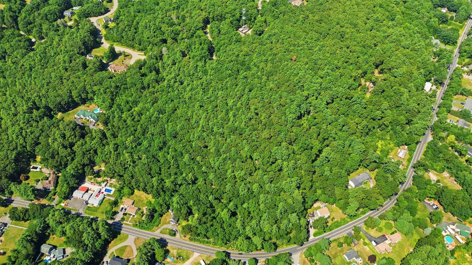 00 Mammoth Road Pelham NH 03076
