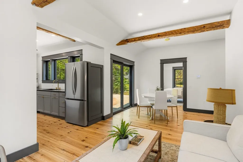 22 Pioneer Road Rye NH 03870