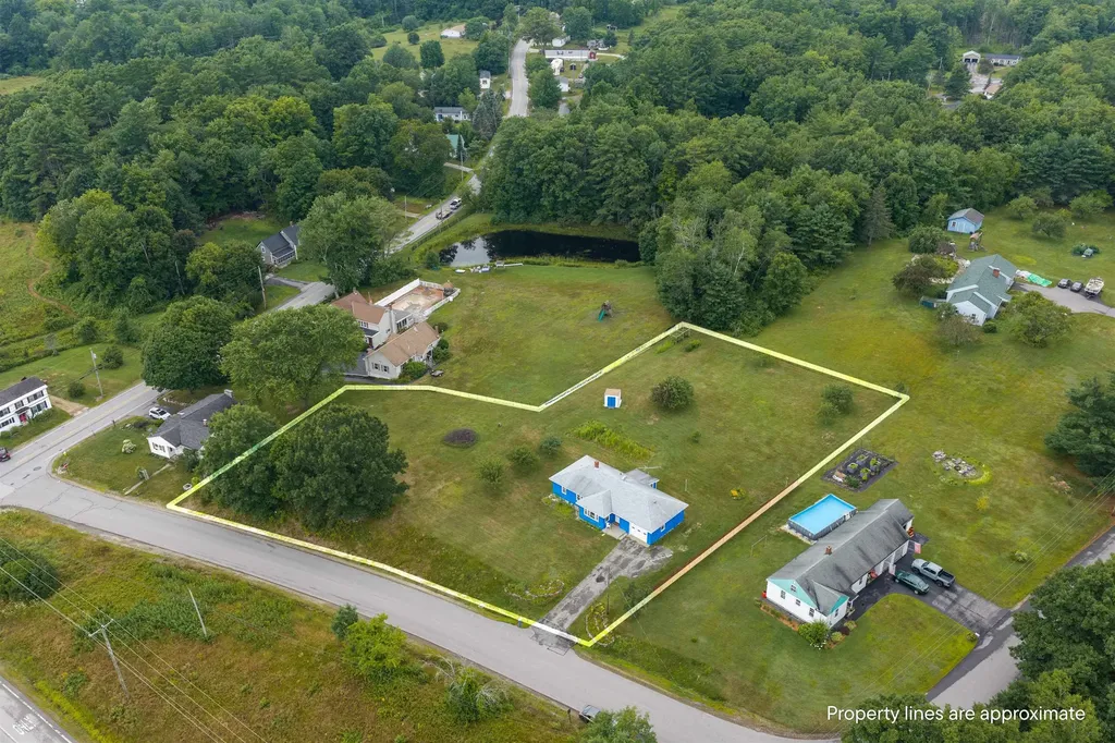 12 Norris Road Pittsfield NH 03263