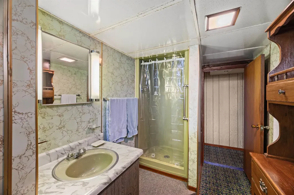 12 Norris Road Pittsfield NH 03263
