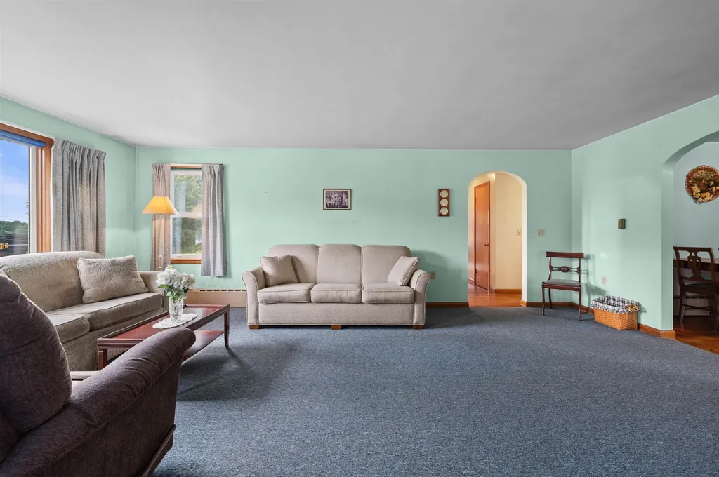 12 Norris Road Pittsfield NH 03263
