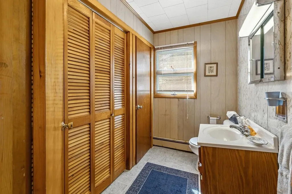 412 North Shore Road Isle La Motte VT 05463