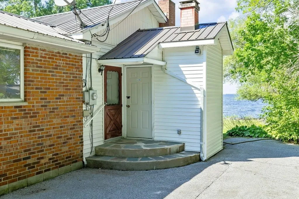 412 North Shore Road Isle La Motte VT 05463