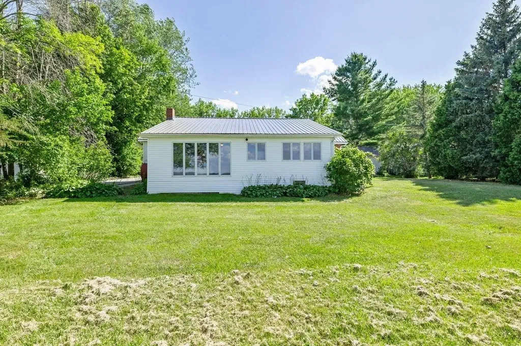 412 North Shore Road Isle La Motte VT 05463