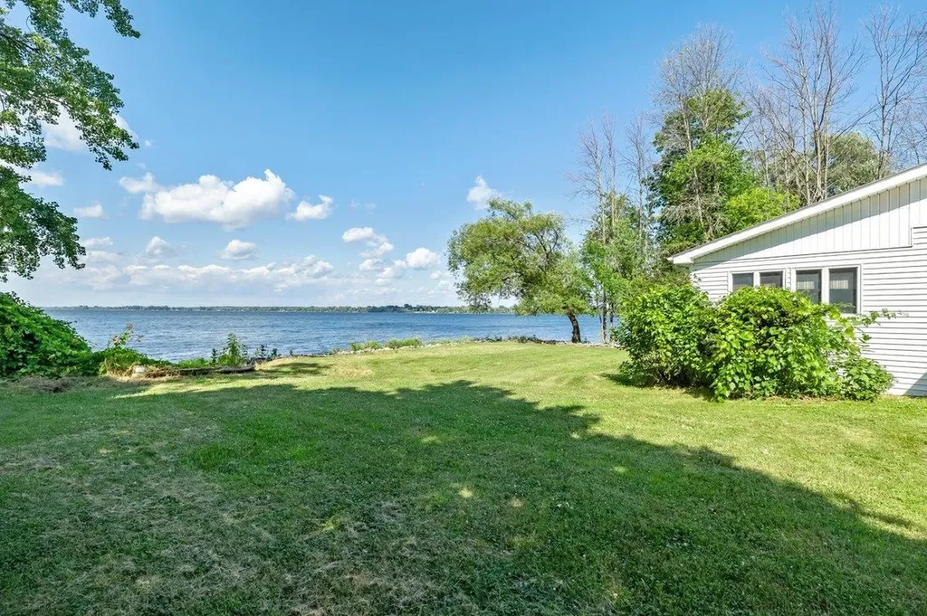 412 North Shore Road Isle La Motte VT 05463