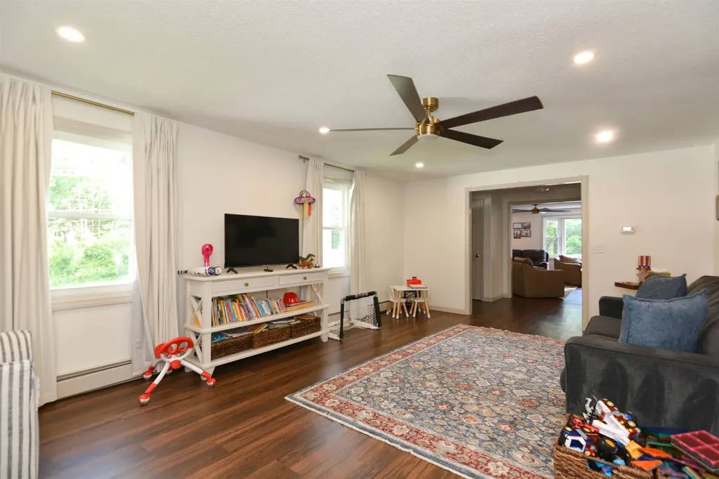 49 Academy Avenue Atkinson NH 03811