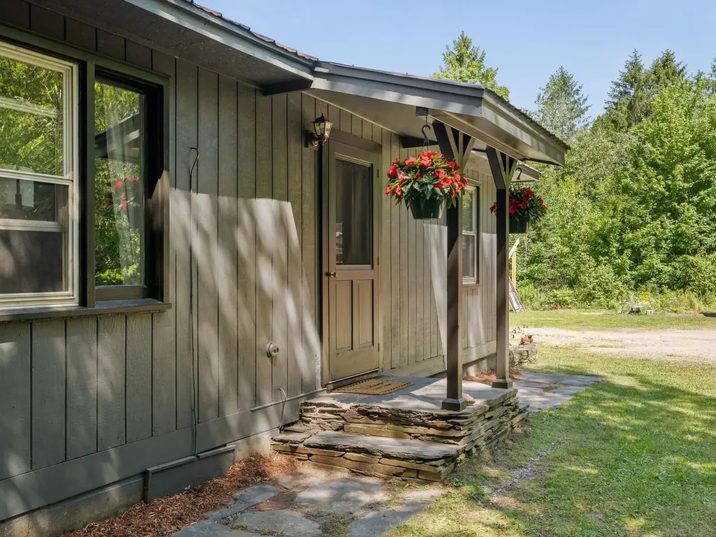 1290 Beaver Meadow Road Roxbury VT 05669