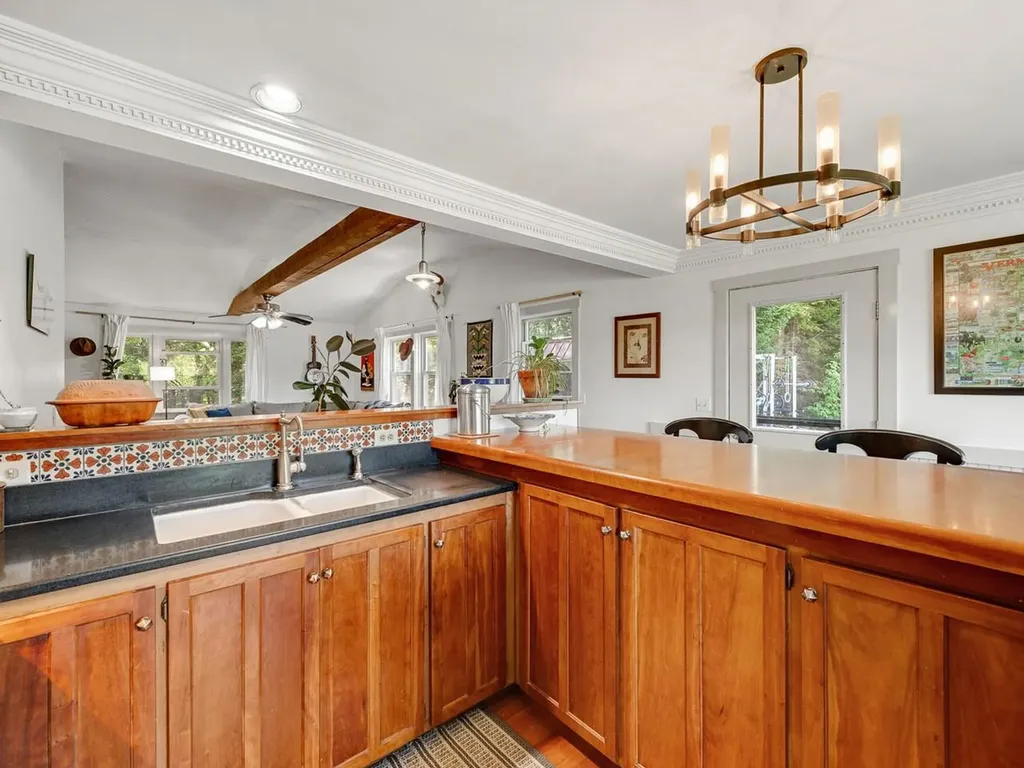 1290 Beaver Meadow Road Roxbury VT 05669
