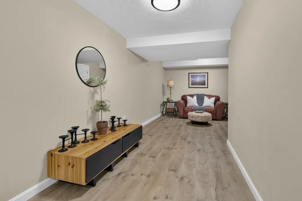 38 Georgetowne Drive Nashua NH 03062