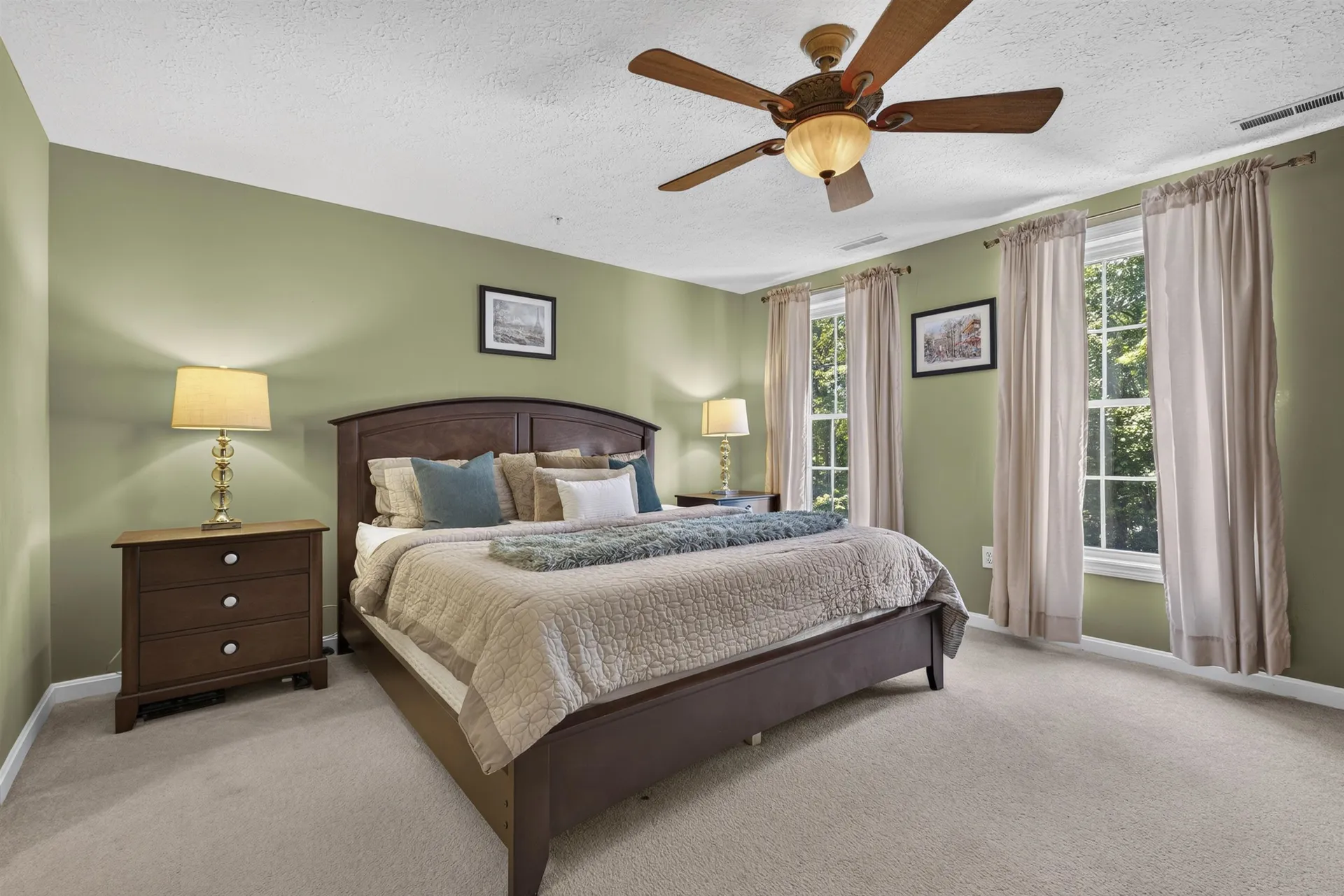 38 Georgetowne Drive Nashua NH 03062
