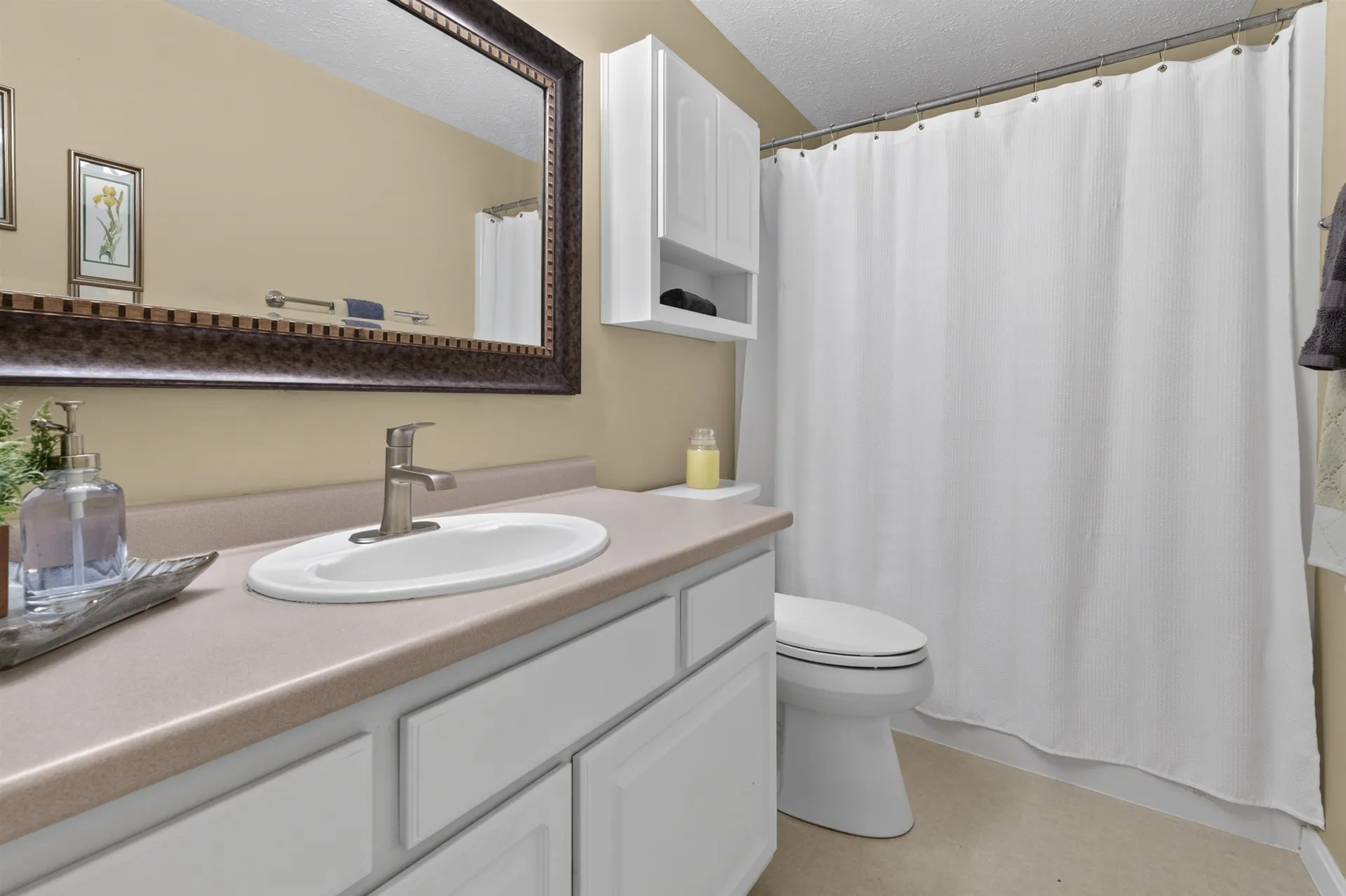 38 Georgetowne Drive Nashua NH 03062
