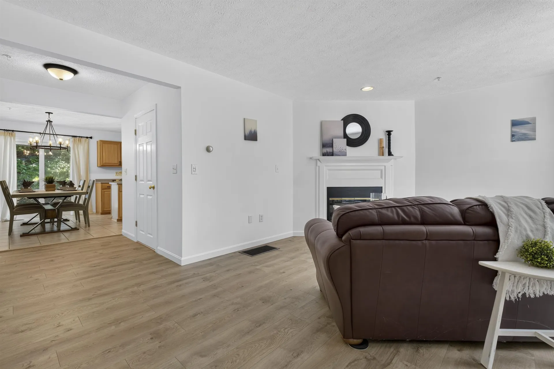38 Georgetowne Drive Nashua NH 03062