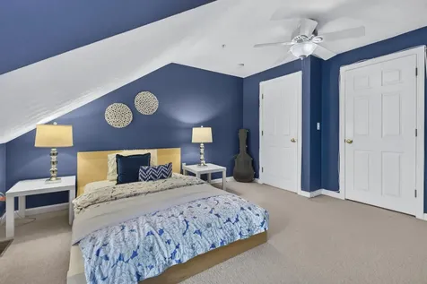 38 Georgetowne Drive Nashua NH 03062