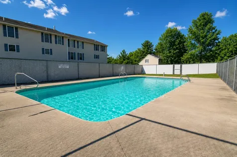 38 Georgetowne Drive Nashua NH 03062