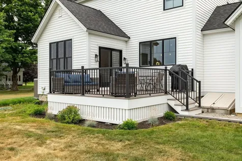 283 Middle Road Dover NH 03820