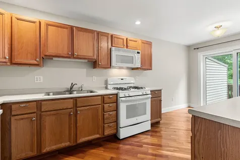 3 Plum Lane Newmarket NH 03857
