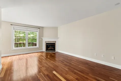 3 Plum Lane Newmarket NH 03857