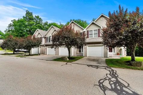 3 Plum Lane Newmarket NH 03857