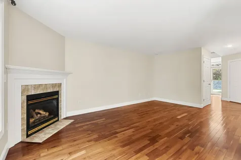 3 Plum Lane Newmarket NH 03857