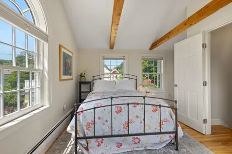 18 Walden Street Portsmouth NH 03801