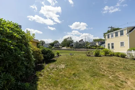 18 Walden Street Portsmouth NH 03801
