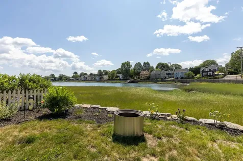 18 Walden Street Portsmouth NH 03801