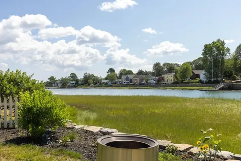 18 Walden Street Portsmouth NH 03801