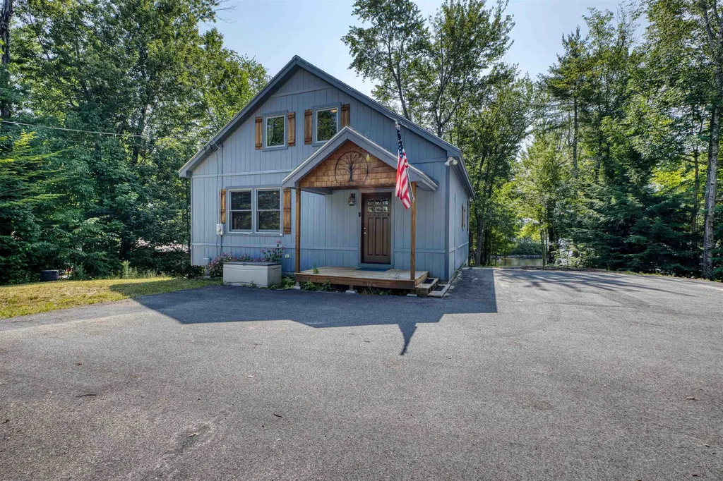 34 Elm Street Ossipee NH 03864
