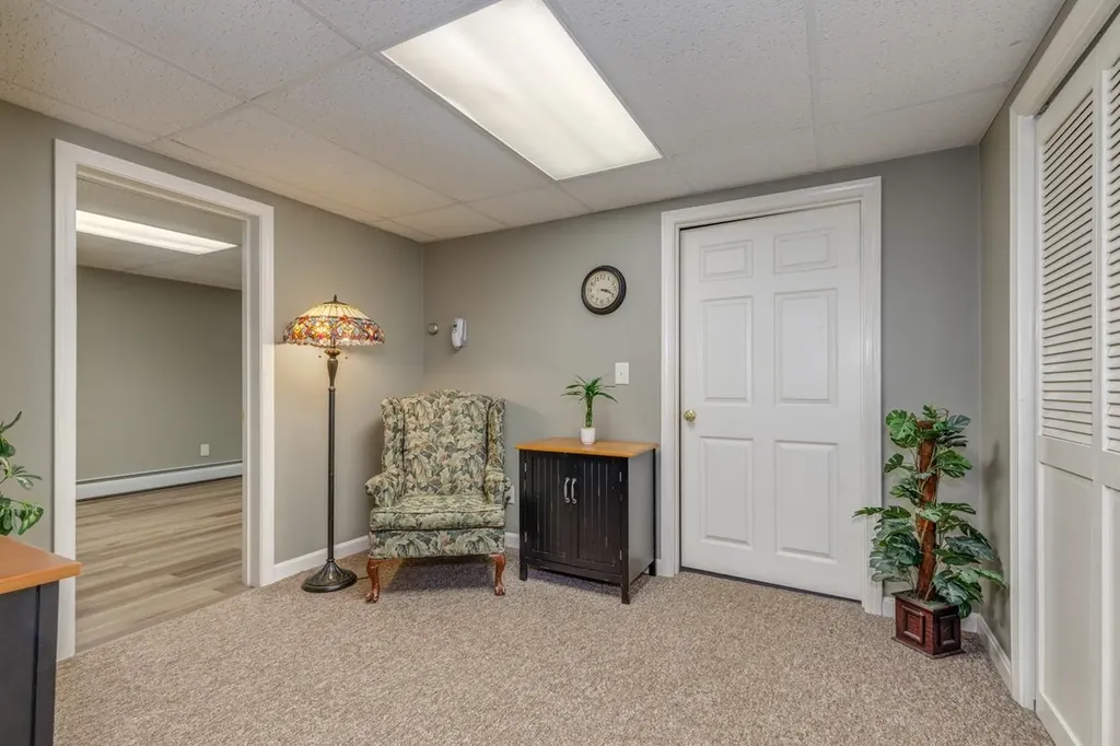 22 Horace Greeley Road Amherst NH 03031