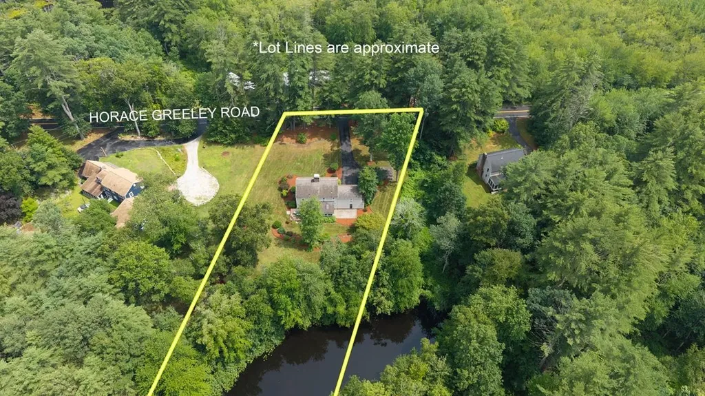 22 Horace Greeley Road Amherst NH 03031