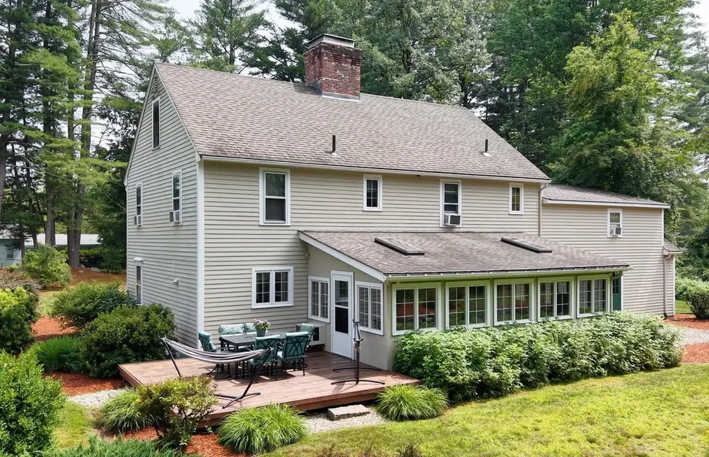 22 Horace Greeley Road Amherst NH 03031