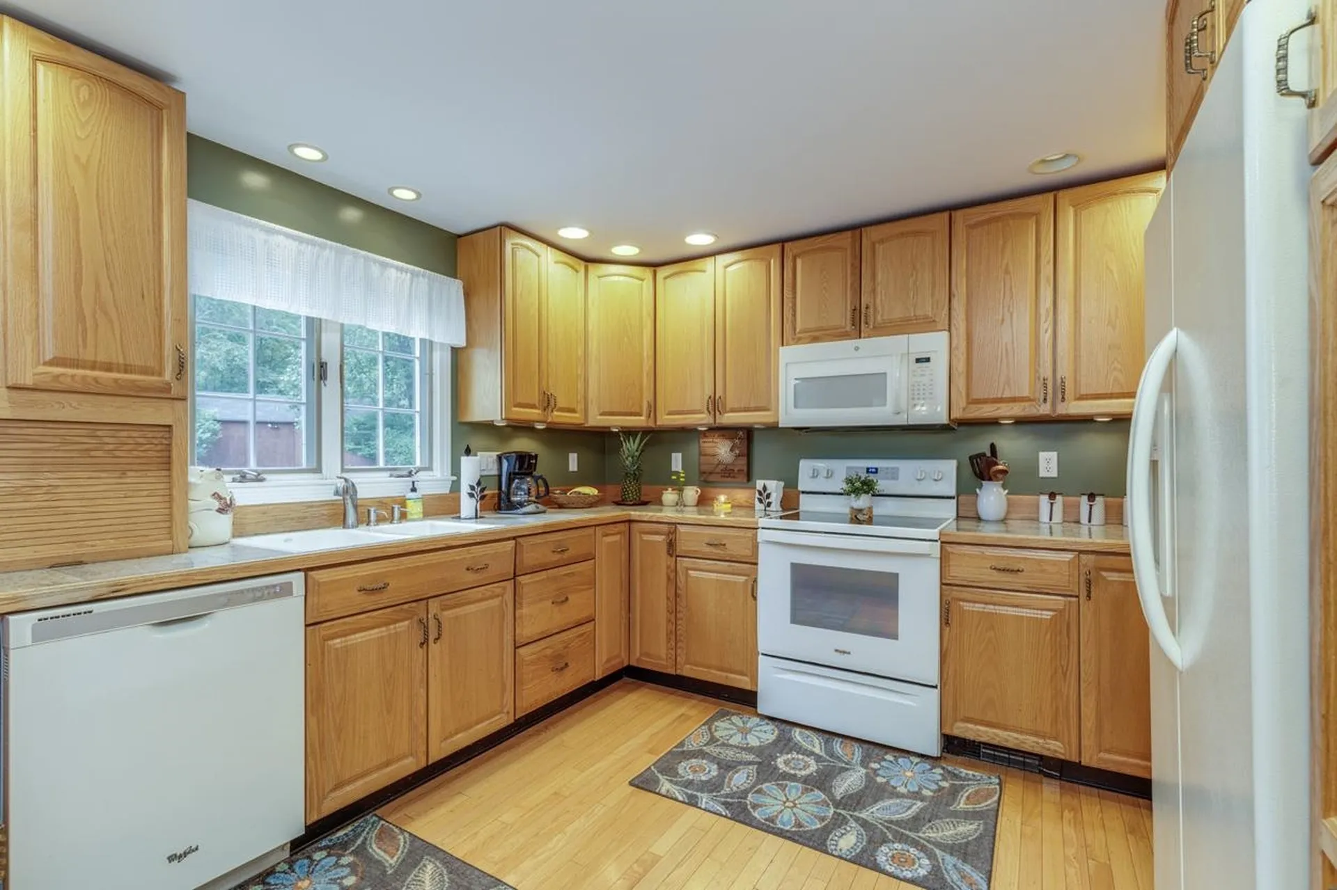 22 Horace Greeley Road Amherst NH 03031