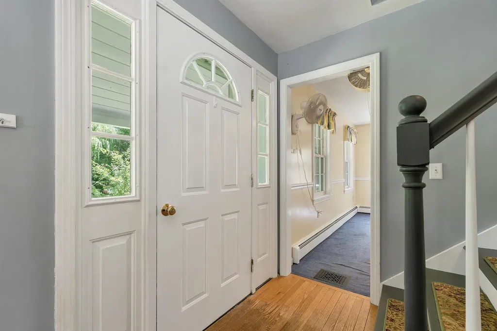 19 Vonhurst Road Moultonborough NH 03254