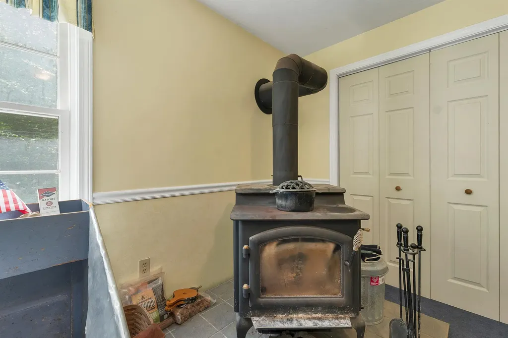 19 Vonhurst Road Moultonborough NH 03254