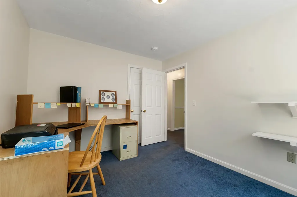 19 Vonhurst Road Moultonborough NH 03254