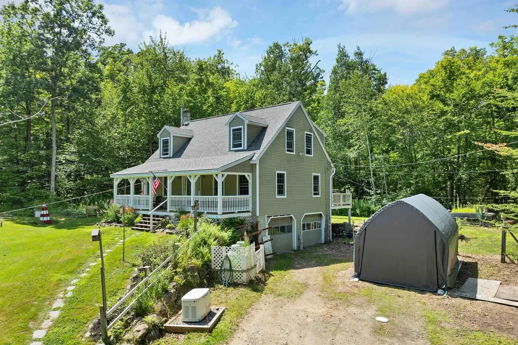 19 Vonhurst Road Moultonborough NH 03254
