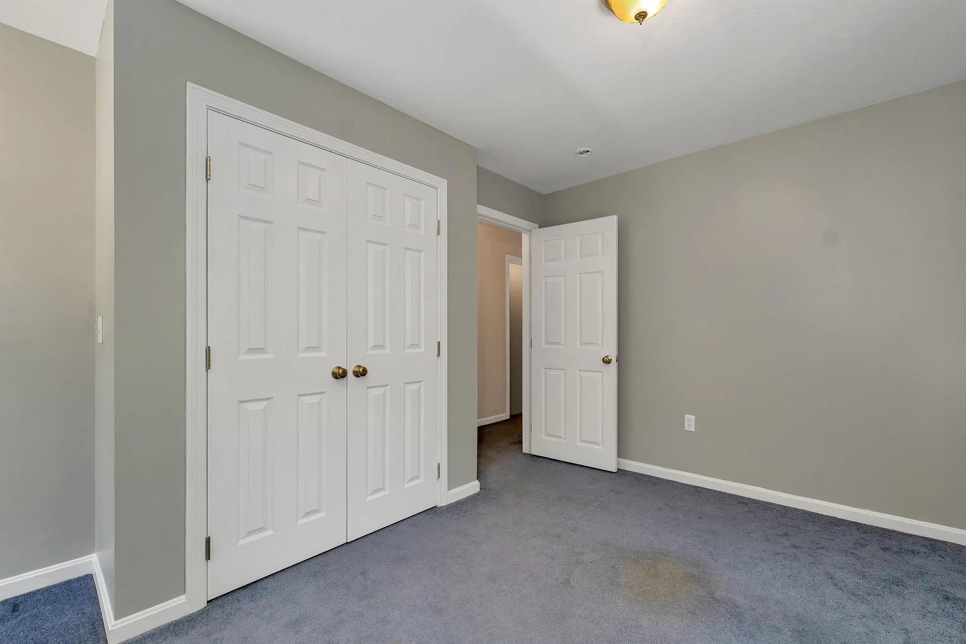 19 Vonhurst Road Moultonborough NH 03254